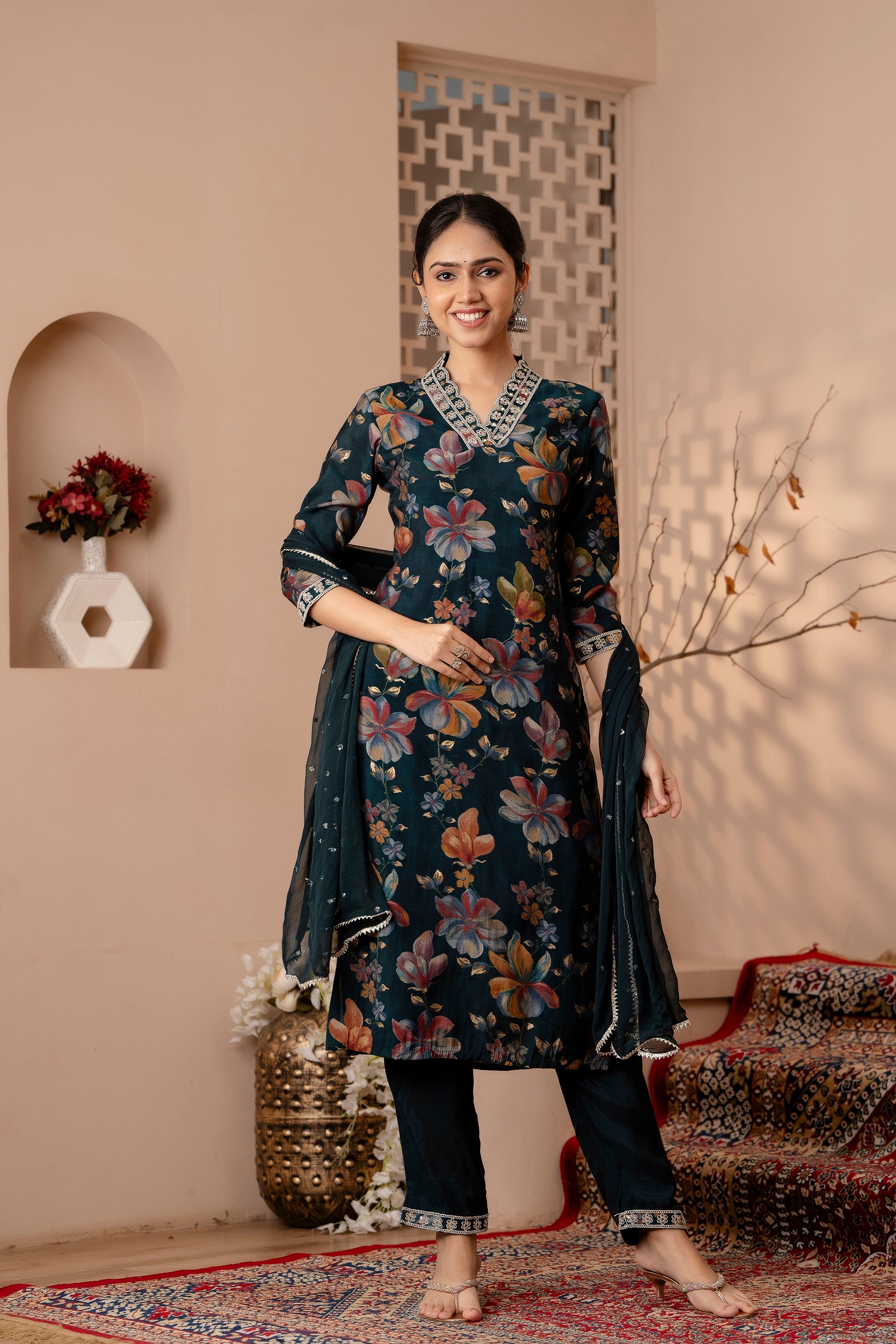 STRAIGHT KURTI PANT DUPATTA