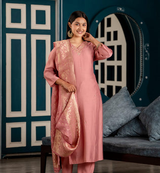 Muslin Sttraight Kurti with Pant and Banarasi Dupatta