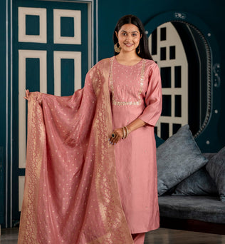 Muslin Sttraight Kurti with Pant and Banarasi Dupatta