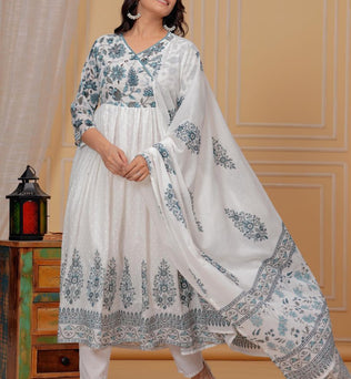 Mulmul Printed Kurti with Pant and Dupatta