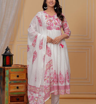 Mulmul Printed Kurti with Pant and Dupatta